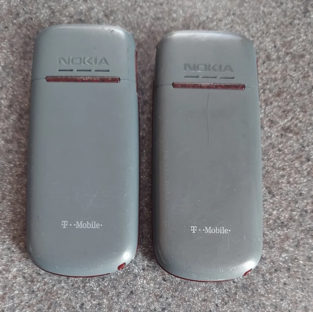 NOKIA T-Mobile Vintage Cell Phones - Pair of 2 Very Good Condition!